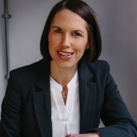 Headshot of Gwen Bromley