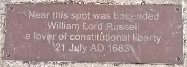 Lincolns Inn Fields 4: plaque